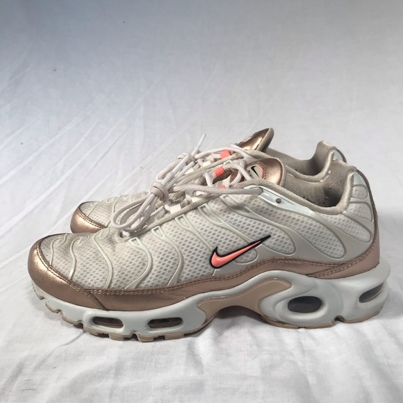 Nike Shoes - Nike Air Max Plus